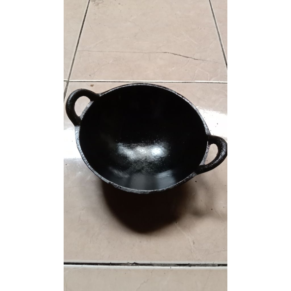 KITCHENWHEREWAJAN SERABI SOLO BAJAHITAM