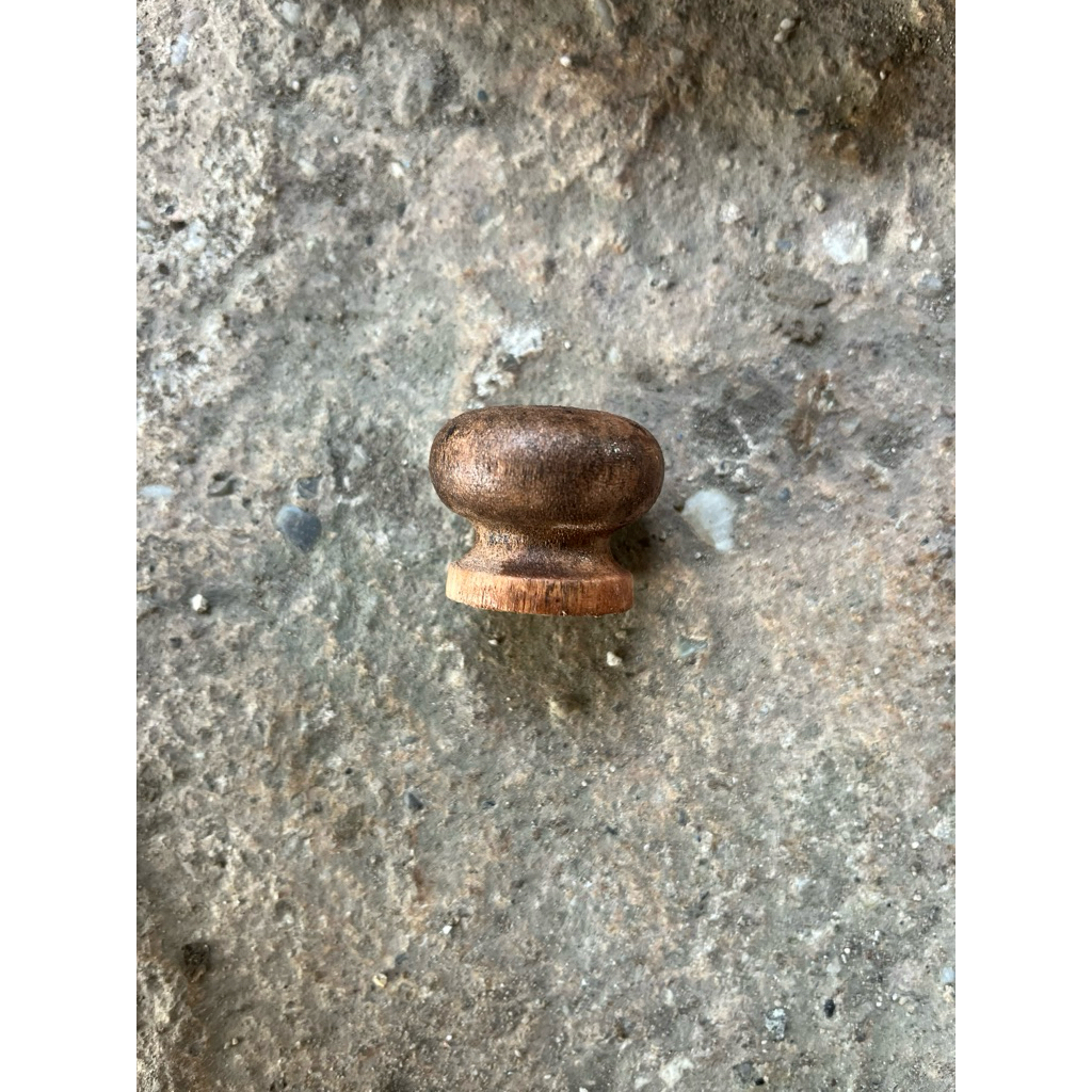 Tarikan Laci bulat / Tarikan laci kayu