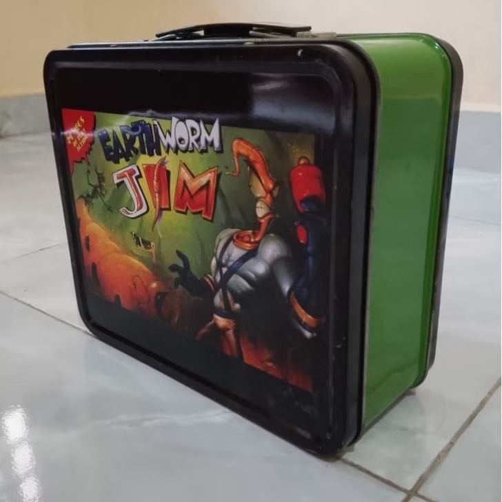 

box Loot Gaming earth worm jim