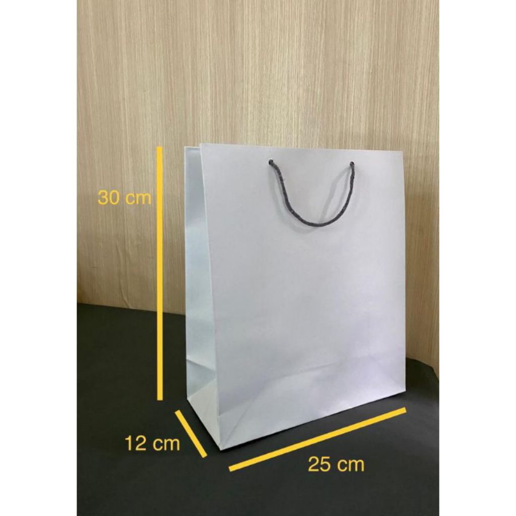 

Paper Bag polos putih 30x25x12 cm
