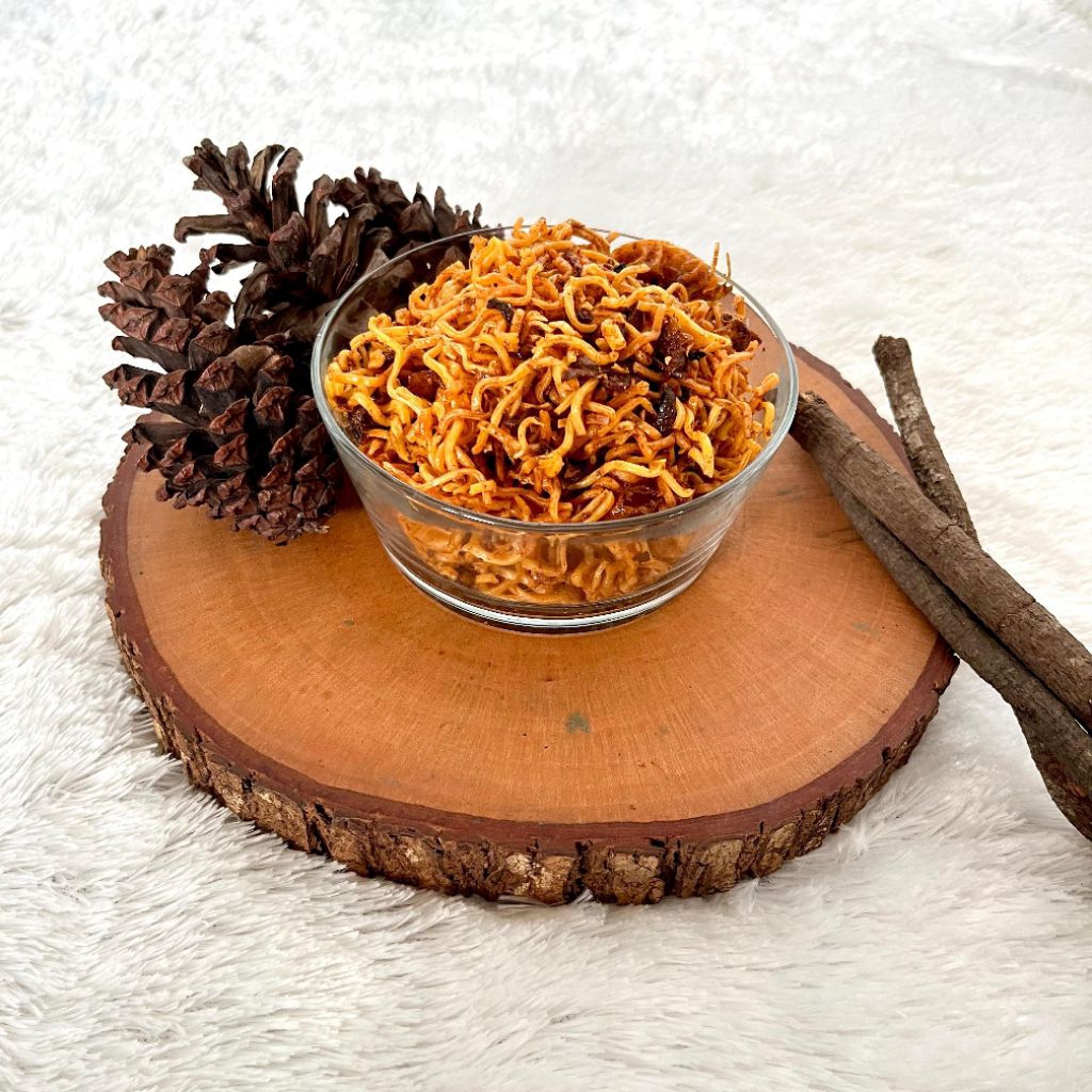 

Snack MiE pedas Kering