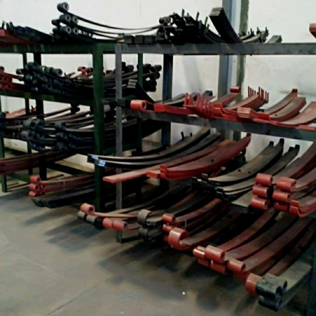 Per daun Isuzu Panther 2,3 no.5