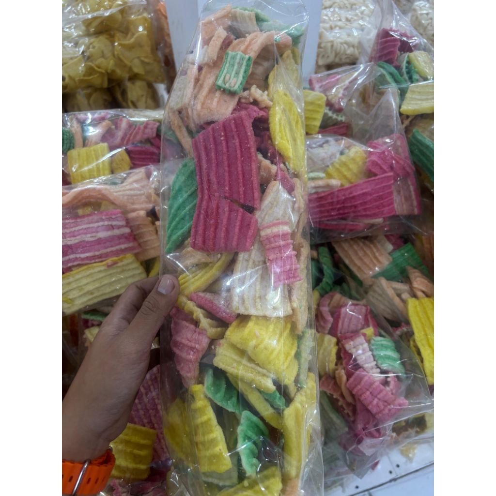 

KERUPUK SISIR WARNA WARNI 1 BALL