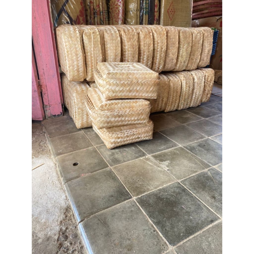 besek bambu 25x25 termurah,box catering makanan,hampers,dll