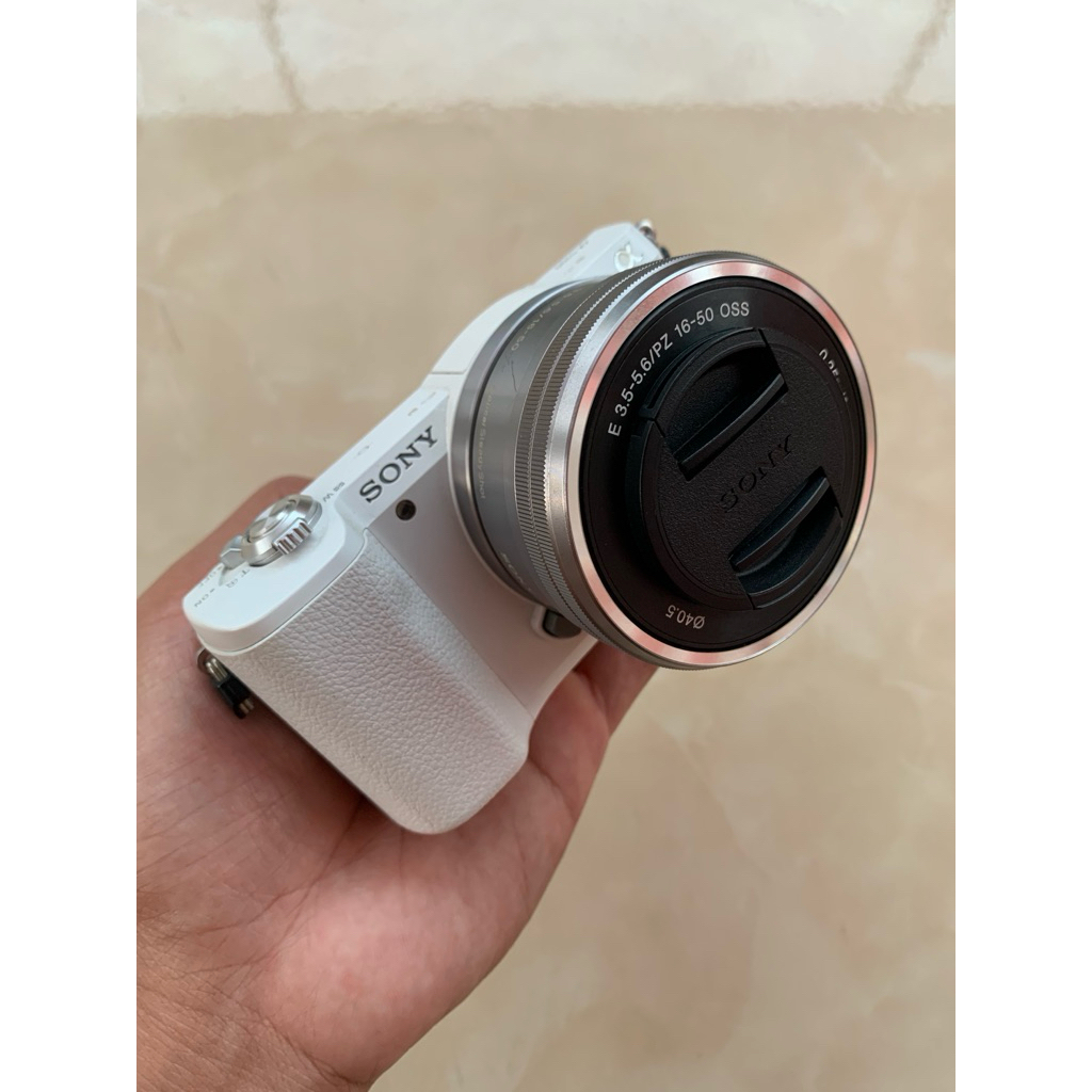 KAMERA MIRORLESS SONY A5100