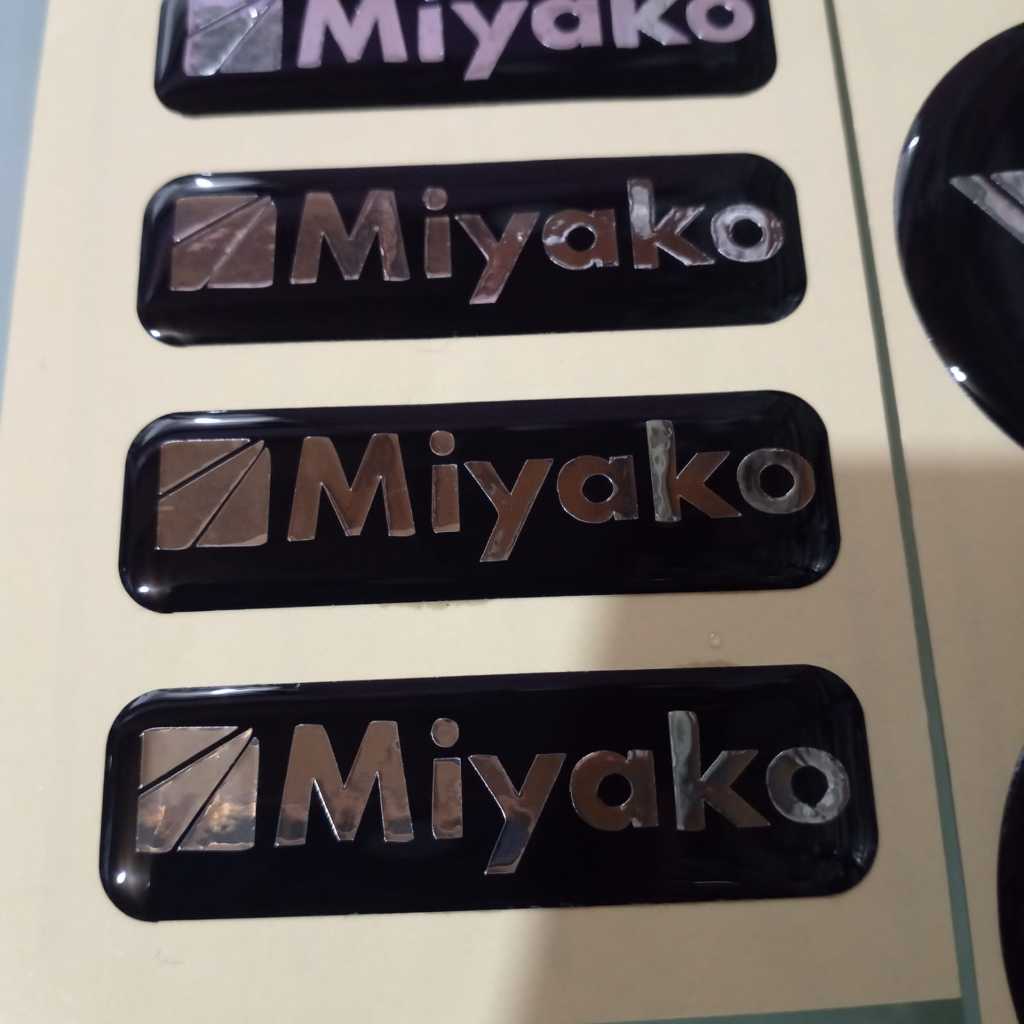 

Cutting Sticker Timbul Resin MIYAKO Logo Stiker Lycal 3D Kecil Satuan