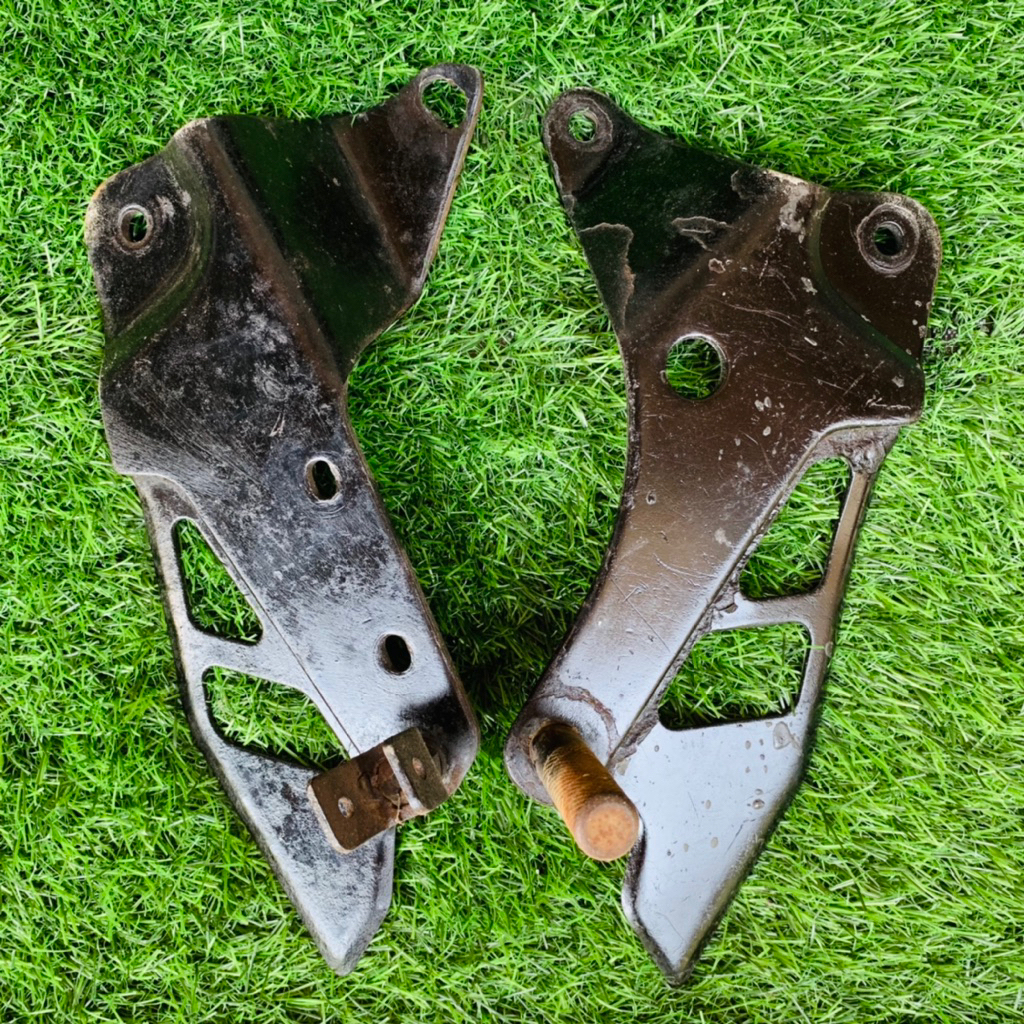 Footstep belakang Suzuki Crystal Original copotan motor