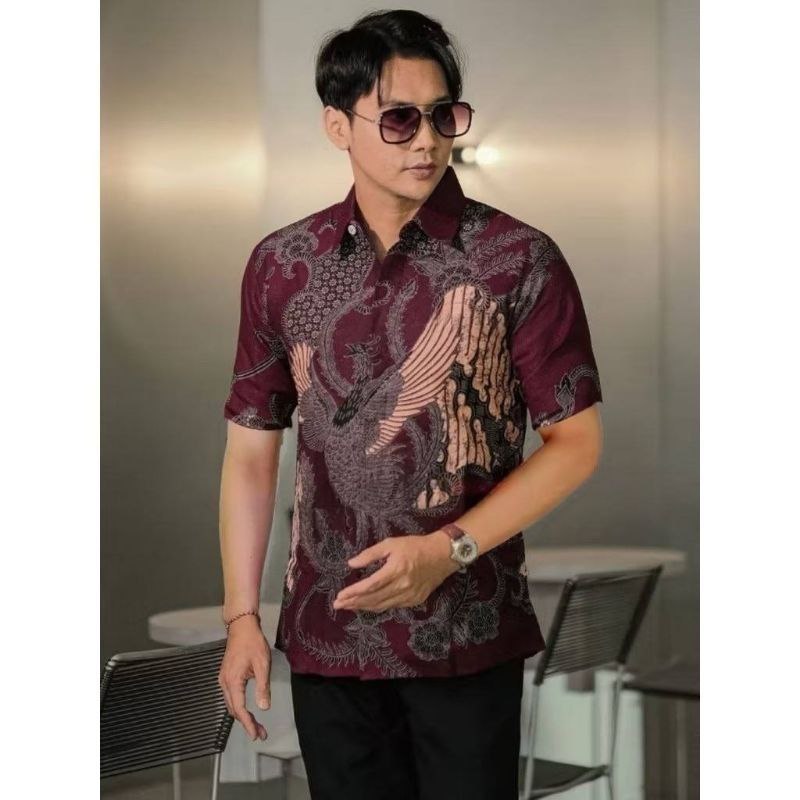 Baju Batik Pria BURGUNDY Lengan Pendek Modern HEM Cowok Modern Kekinian