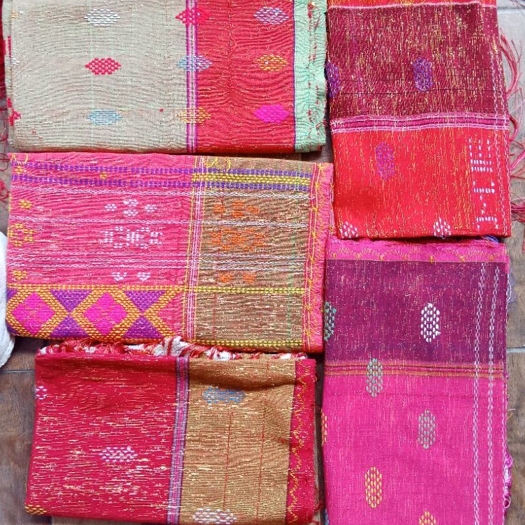 KODE K44E ULOS SADUM  WARNA RANDOM  SADUM WARNA CAMPURAN  ULOS PENARIULOS BATAK