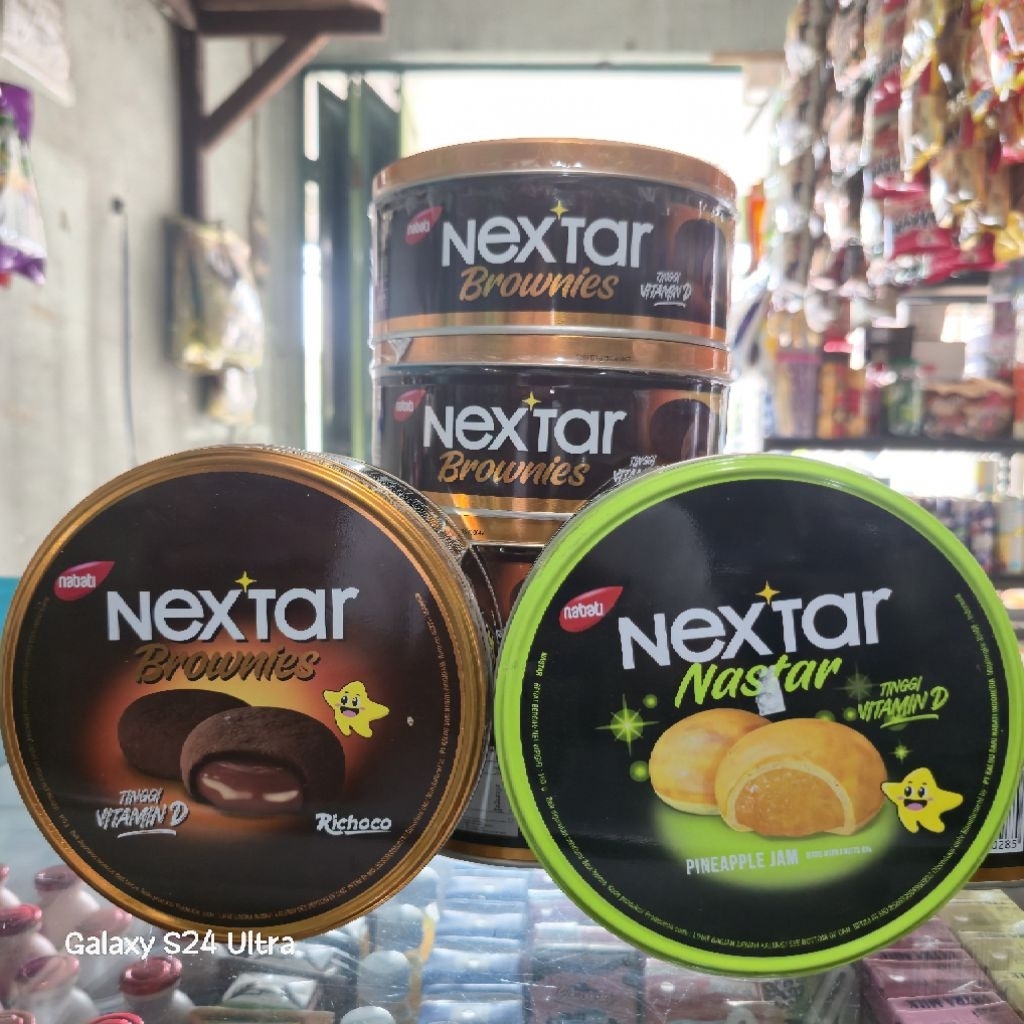 

NEXTAR KALENG TIN COKLAT NANAS NEXTAR BROWNIES NEXTAR NASTAR 160GR