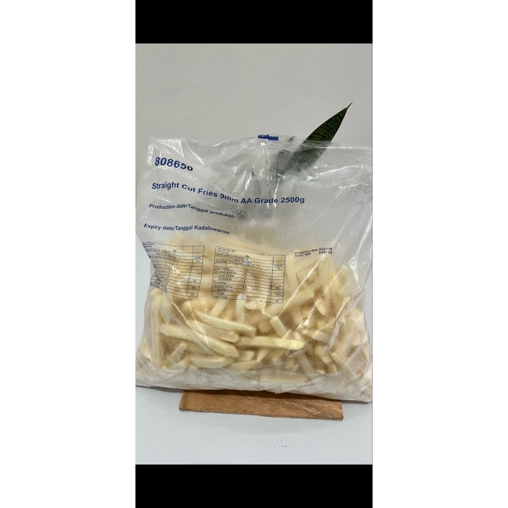

Kentang Goreng Beku 9mm Straight Cut AA Grade - 2.5kg | Frozen French Fries