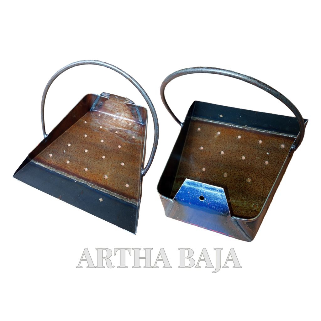 Garuk Pasir/ Cikrak Pasir/ Senggrong Pasir/ Mengambil Pasir Di Air/ Sekop Pasir/ Cangkul Pasir