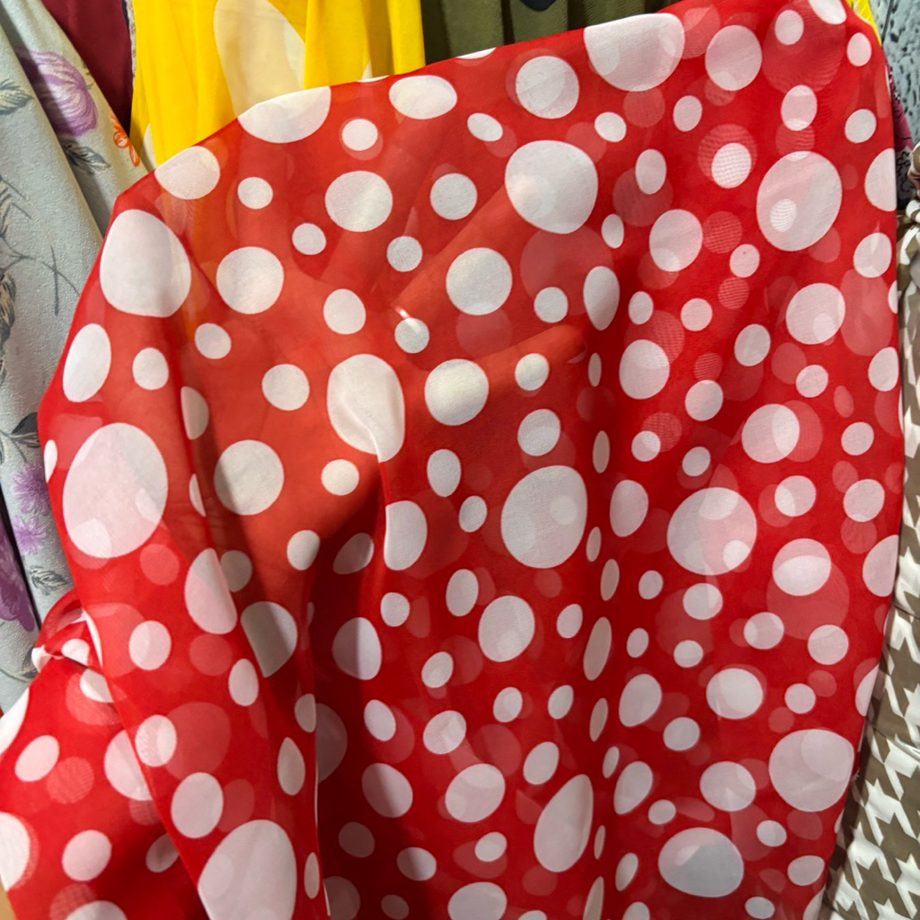 Kain Sifon Motif Polkadot - kain motif polkadot - kain motif - kain sifon premium - kain ceruti moti