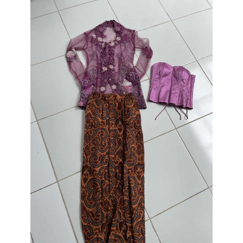 kebaya preloved ukuran kecil ( s)