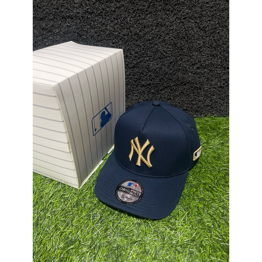 NY Logo Krem Bahan Navy Topi Premium MLB