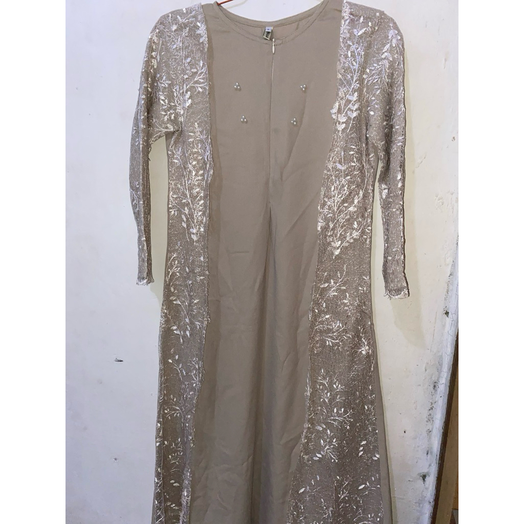 gamis semi brukat