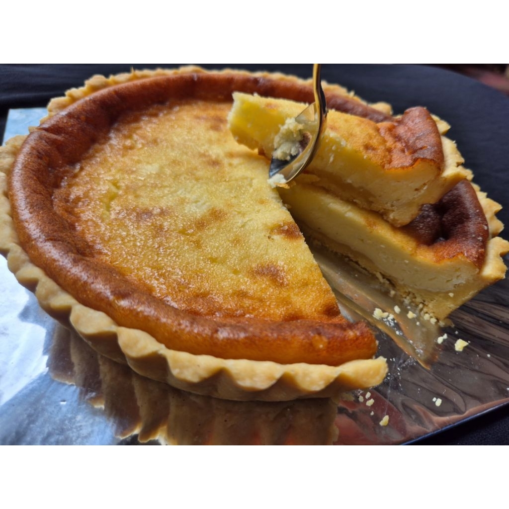 

Burnt Cheesecake Pie Uk 20cm bisa untuk hampers/hantaran