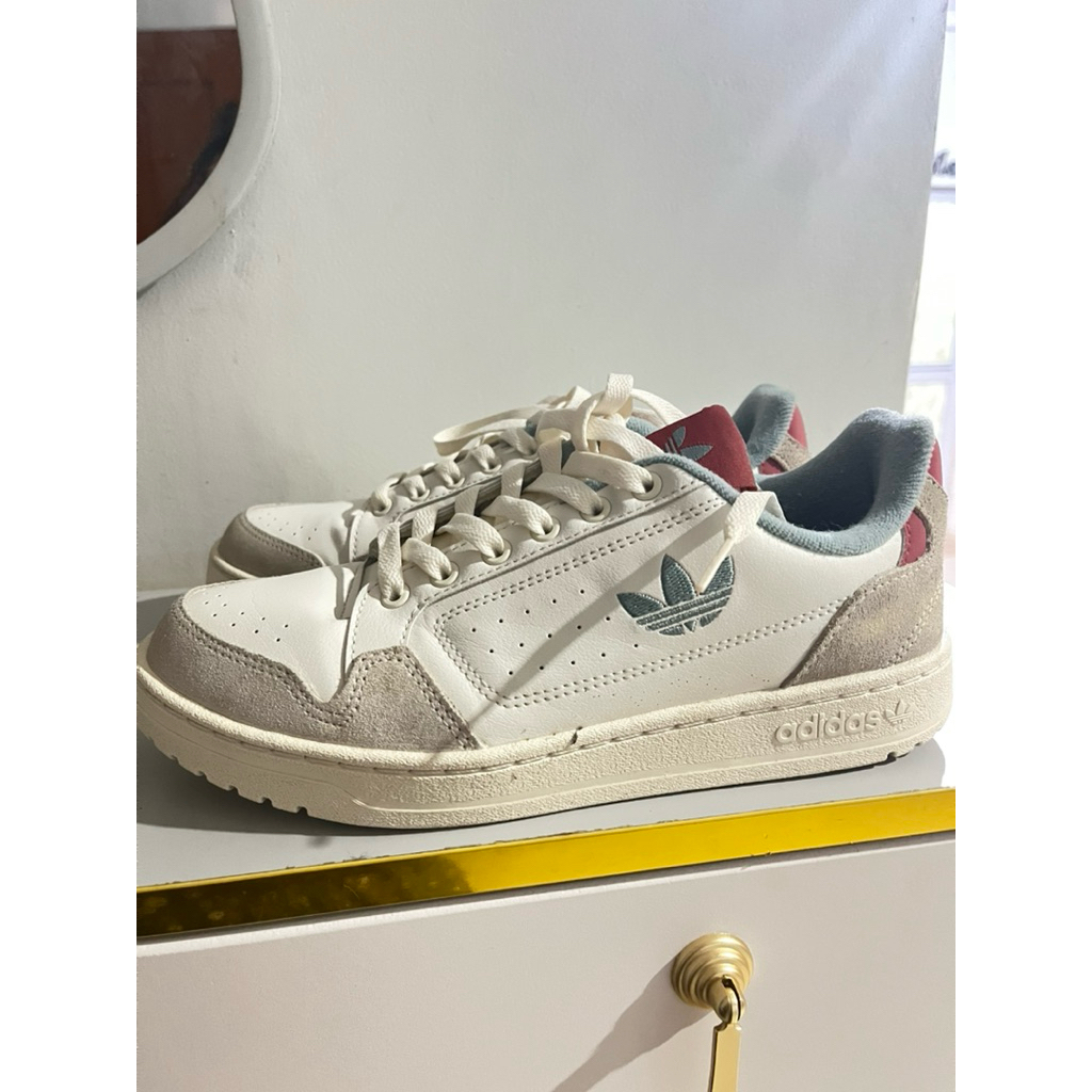 Adidas sneakers original(PL)