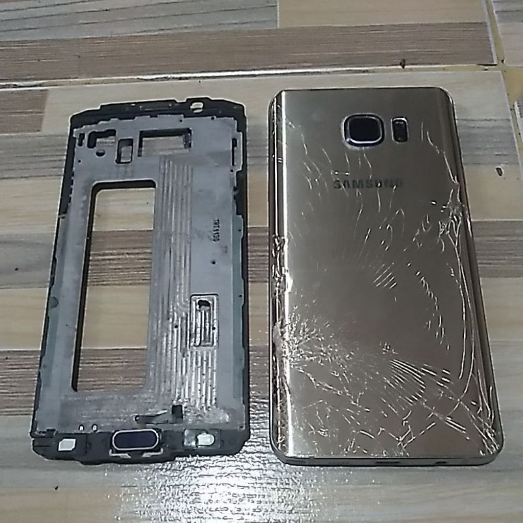 FRAME TATAKAN LCD+BACKDOR HP SAMSUNG GALAXI NOTE 5 COPOTAN