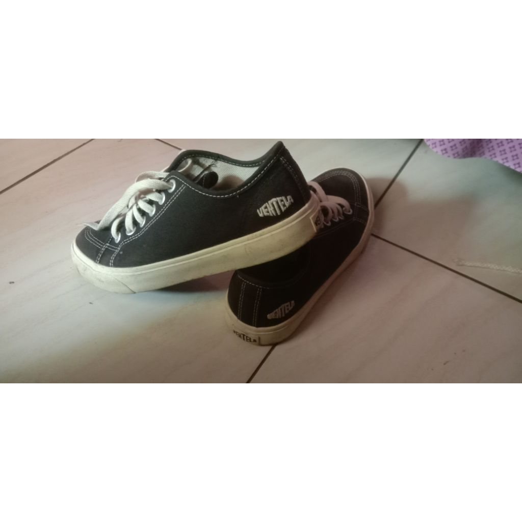 sepatu ventela bekas ORI 100%./no Box/