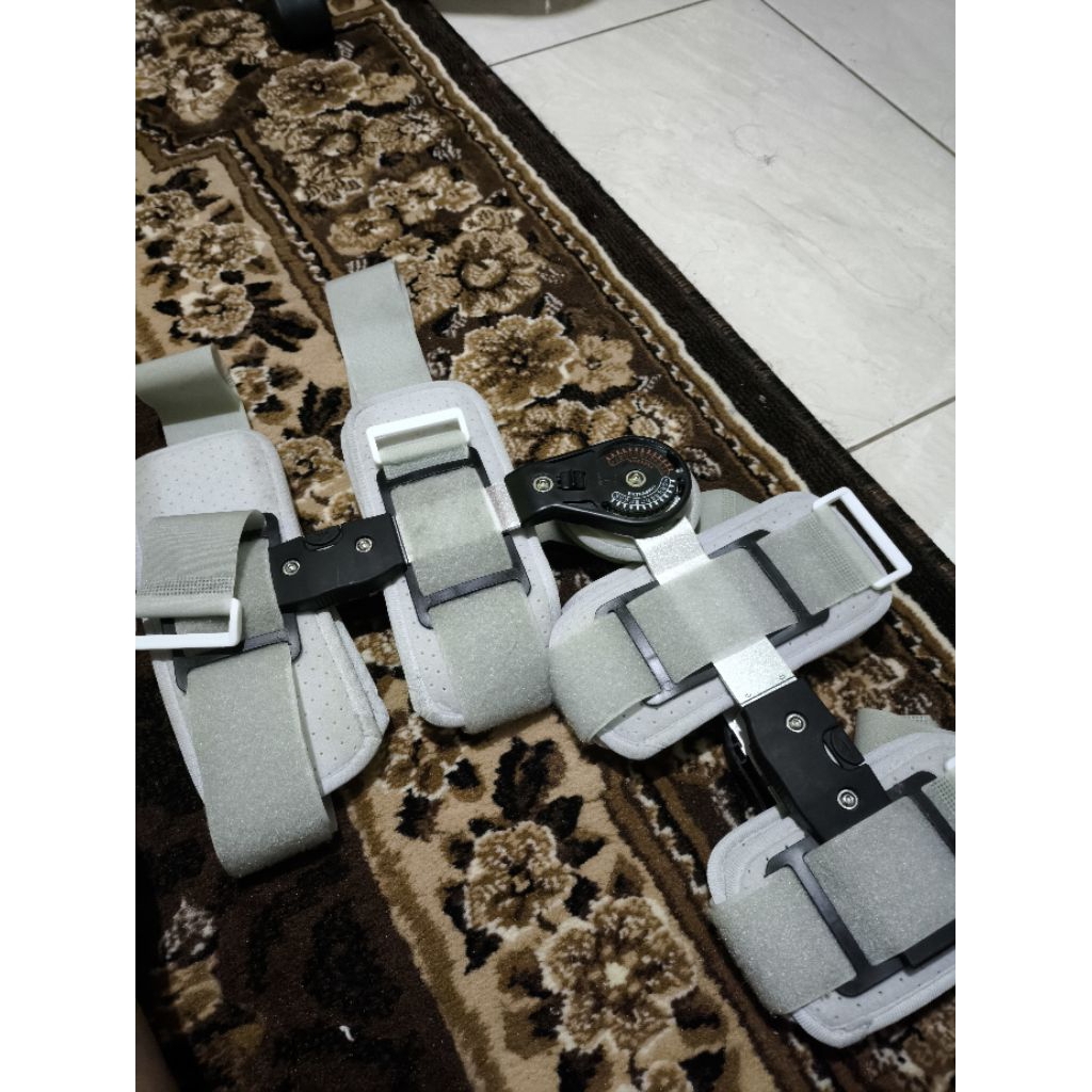 knee brace, tongkat jalan dll acl dll