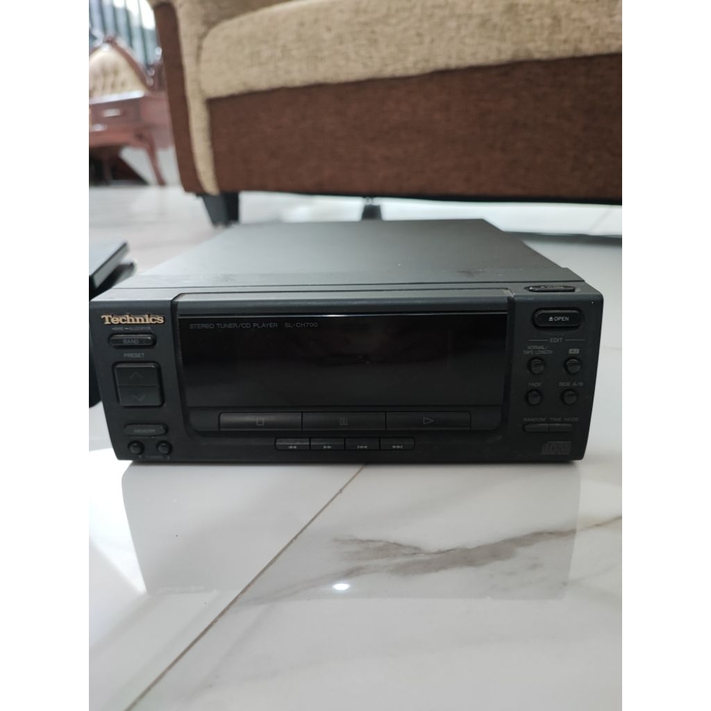 Technics Audio Stereo Tuner/CD Player SL-CH700
