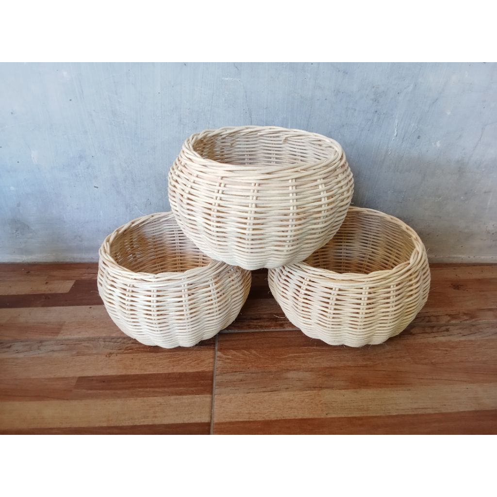 Keranjang Rotan Mblenduk/Vas Rotan Bulat