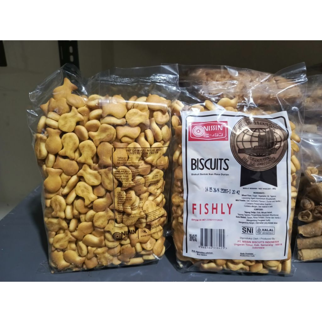 

biskuit nissin fishly biskuit bentuk ikan manis