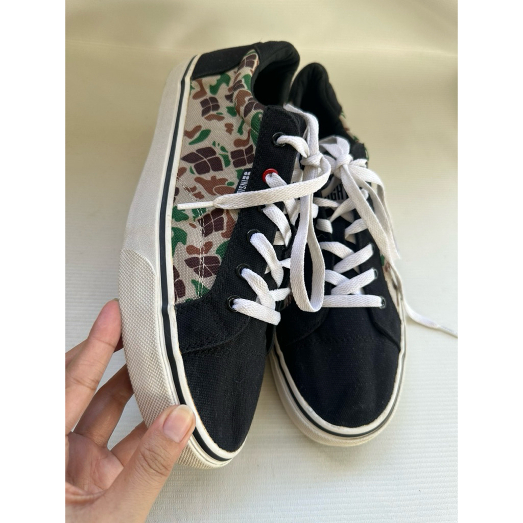 SEPATU INSIGHT CUCI GUDANG NO BOX 43 44