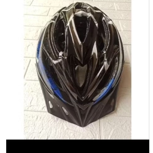 Helm Sepeda Pasific dilengkapi Lampu