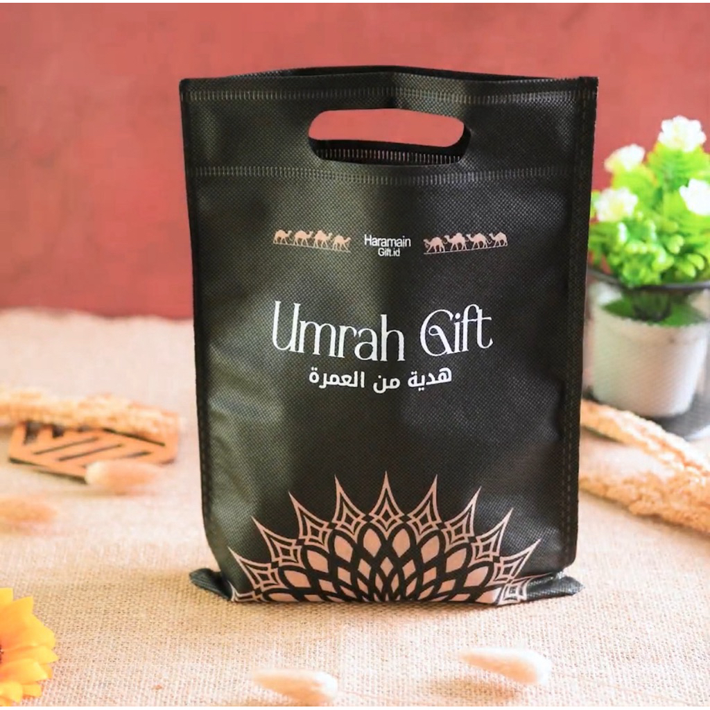 

Tas Oleh-Oleh Umroh dan Haji / Kemasan Oleh-Oleh Umroh dan Haji