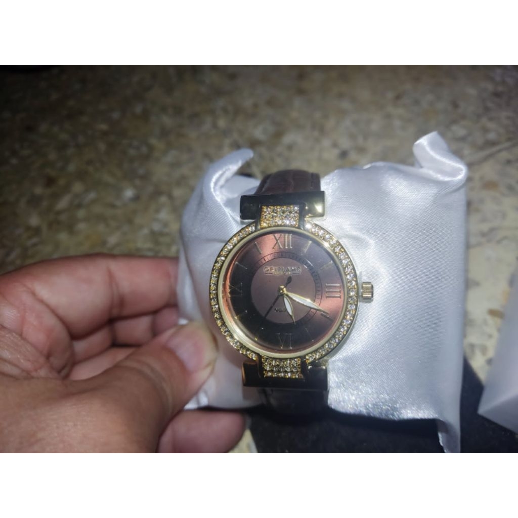 Jam Tangan Oriflame Crystal from Swarovski