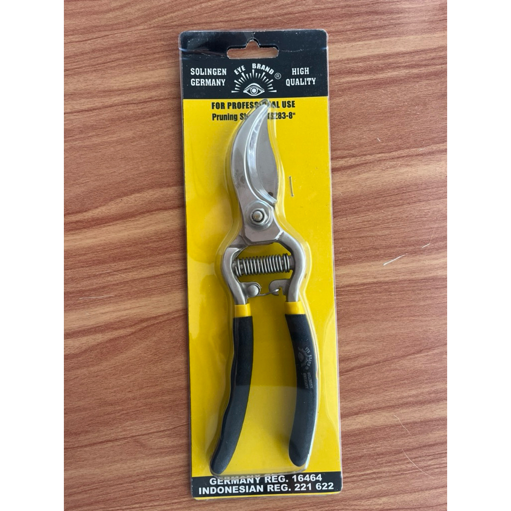 Gunting dahan / Pruning tjap mata