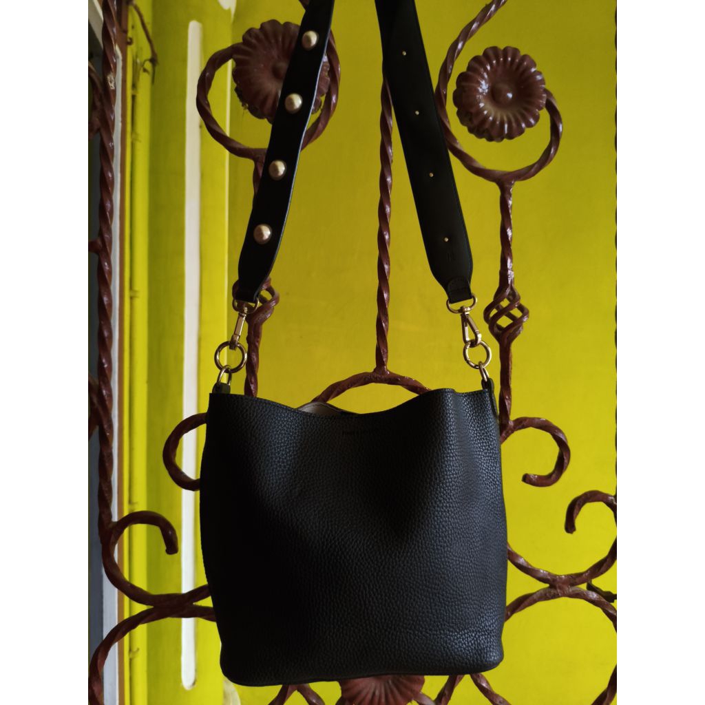 Original Hobo Sling Bag Find Kapoor