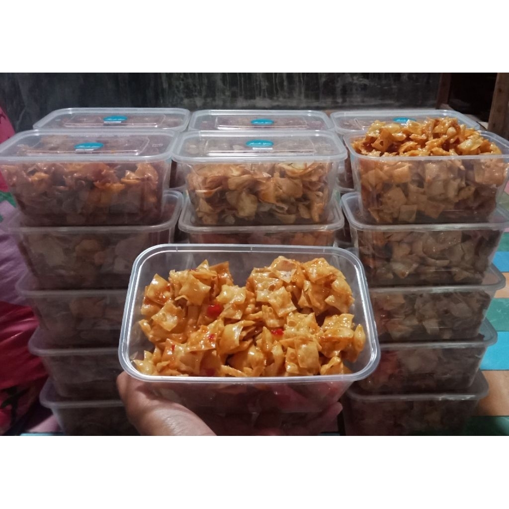 

keripik pangsit pedas manis 250gr