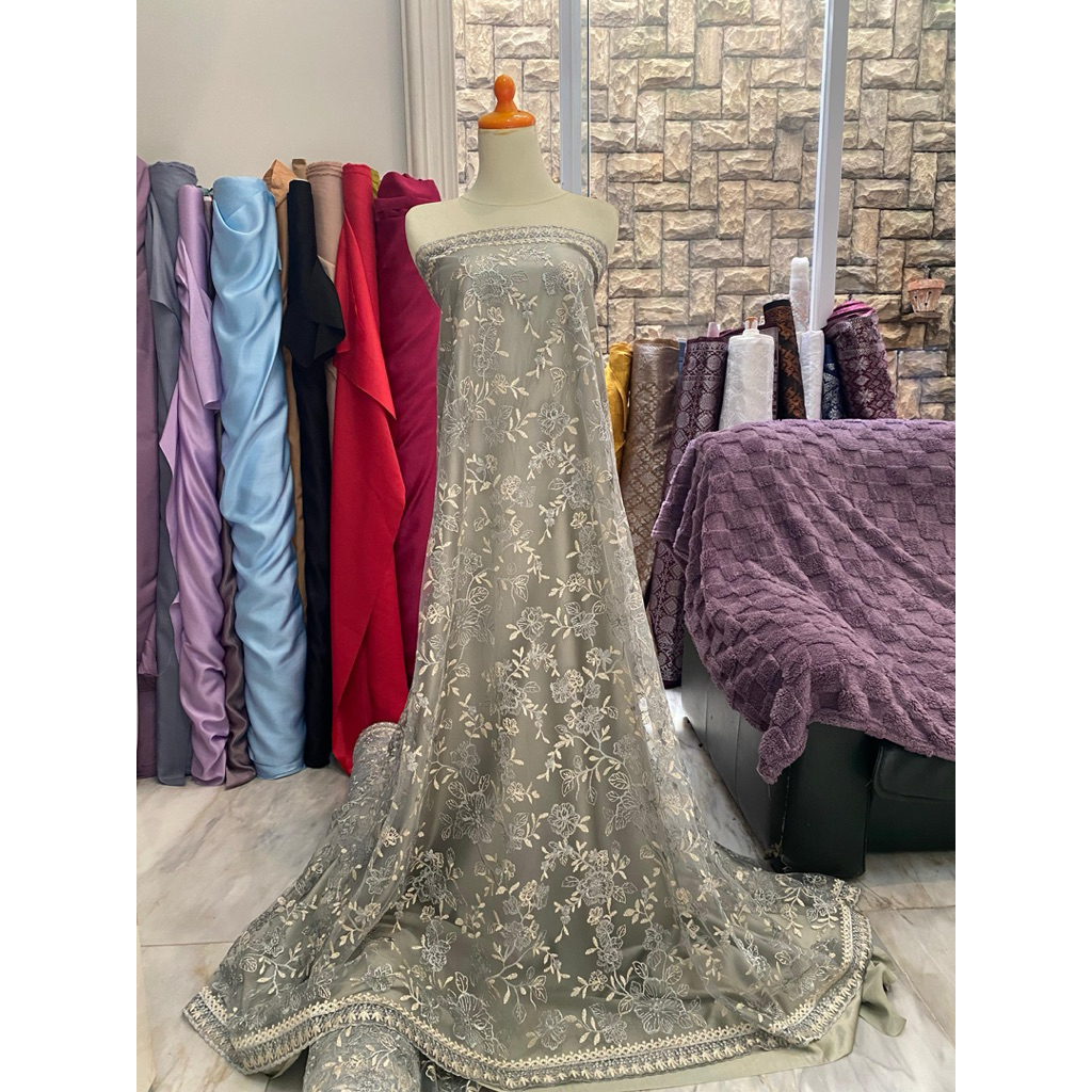 Bahan Kain Kebaya Tile Brokat Peony Series Embroidery Bordir Tumpal Tepi 2 Tone Warna Ash Green - Go