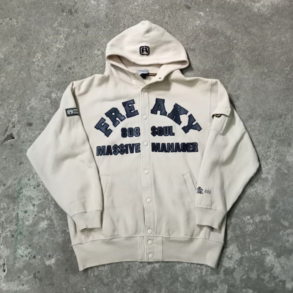 Sepaket Hoodie Freaky