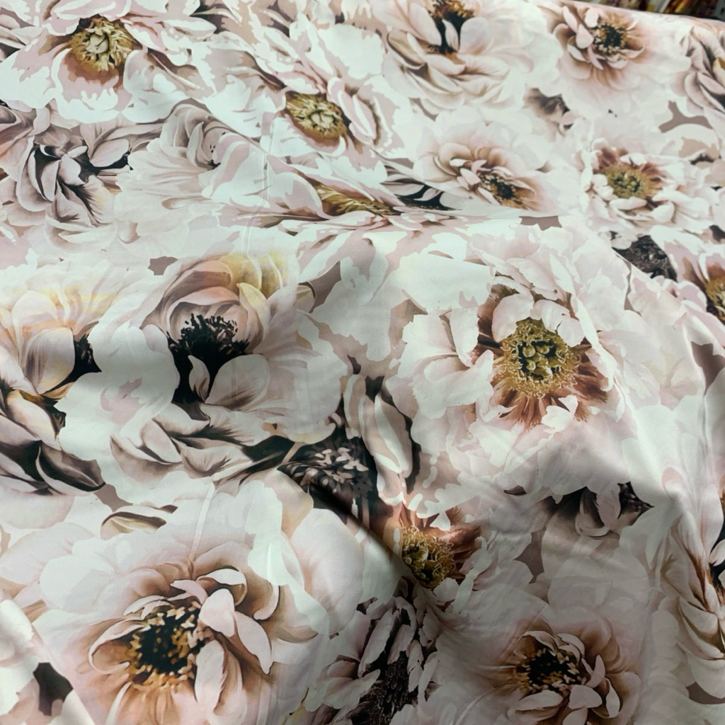 kain silk sutra motif - kain silk satin premium import - kain armany silk motif