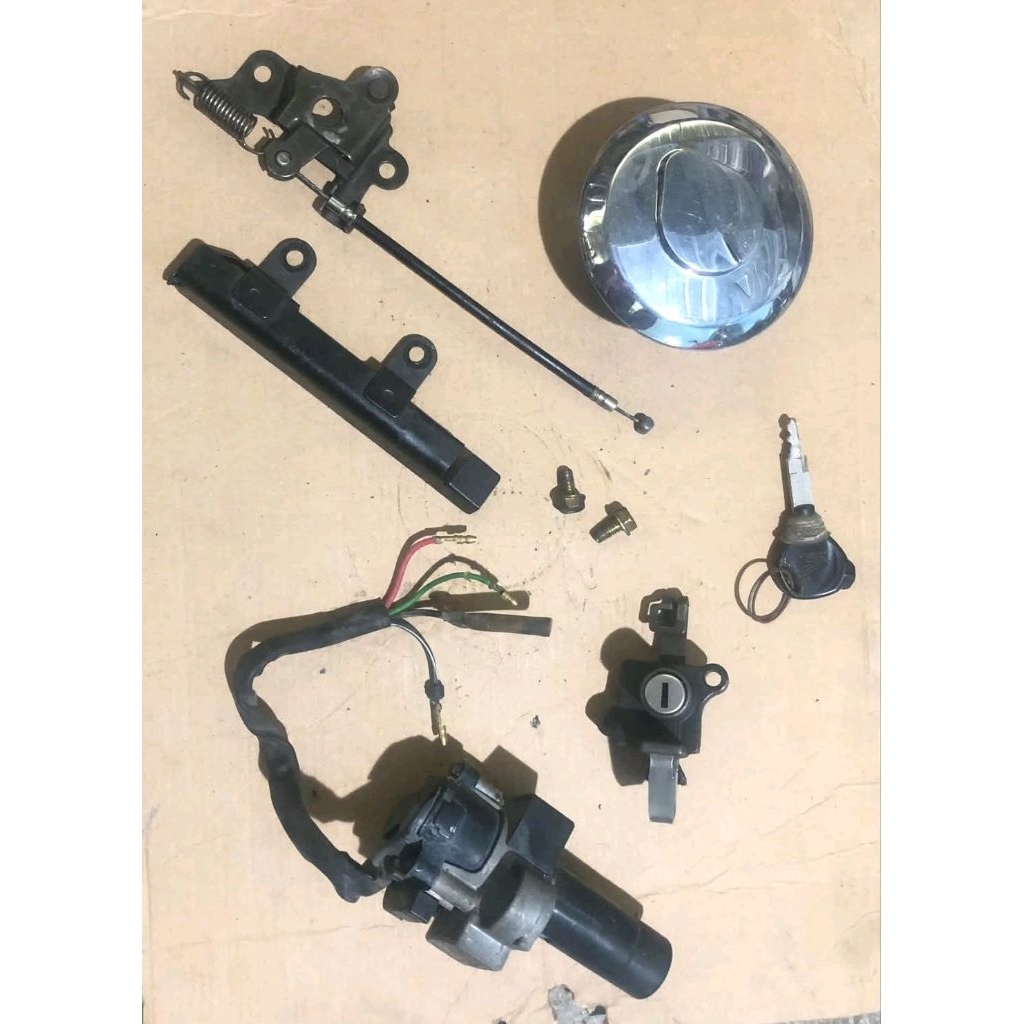 KUNCI KONTAK TIGER REVO FUL SET DEPAN BLAKANG