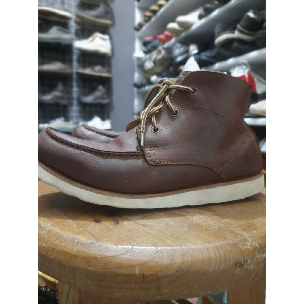 Sepatu CAT caterpillar moctoe size 43