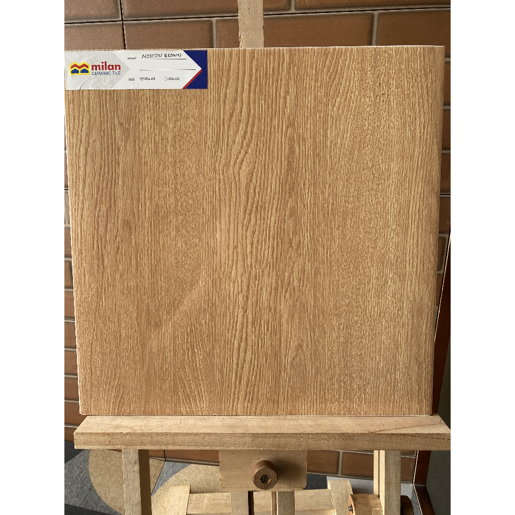 MILAN KERAMIK LANTAI DINDING 40X40 MOSKOW BROWN MOTIF KAYU GLOSSY