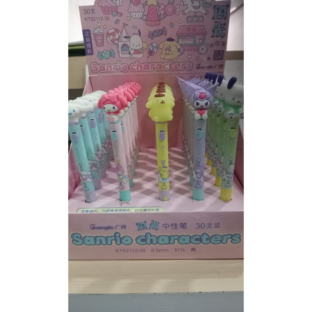 

GuangBo KT82112-30 Sanrio Character Ballpoint + Lampu LED Tinta Hitam 0.5 mm