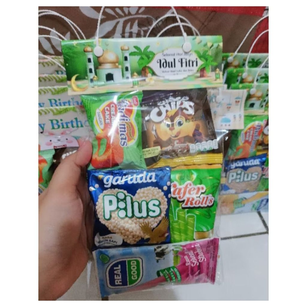 

Snack Hampers Jajanan Bingkisan Ulang Tahun Murah