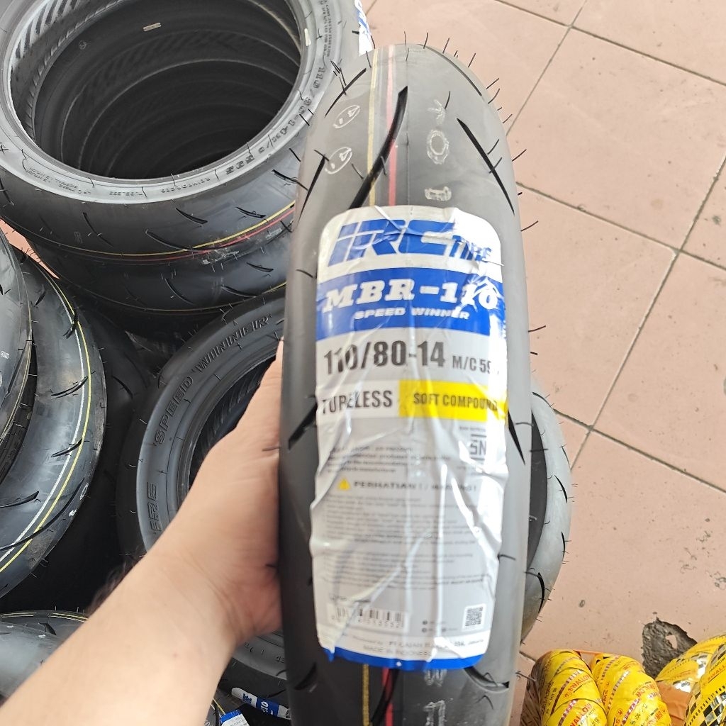 ban luar irc tubeless 110/80-14 mbr110