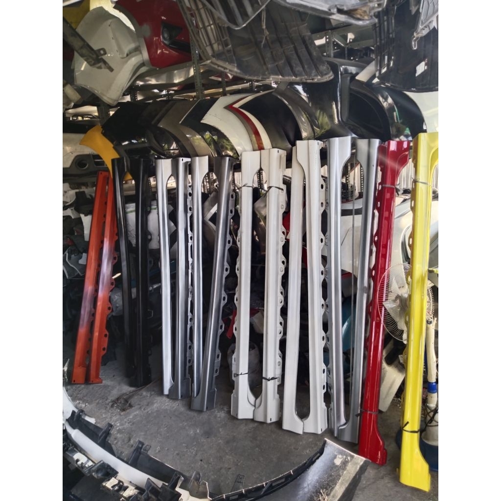 bodykit samping ayla 2013/2021