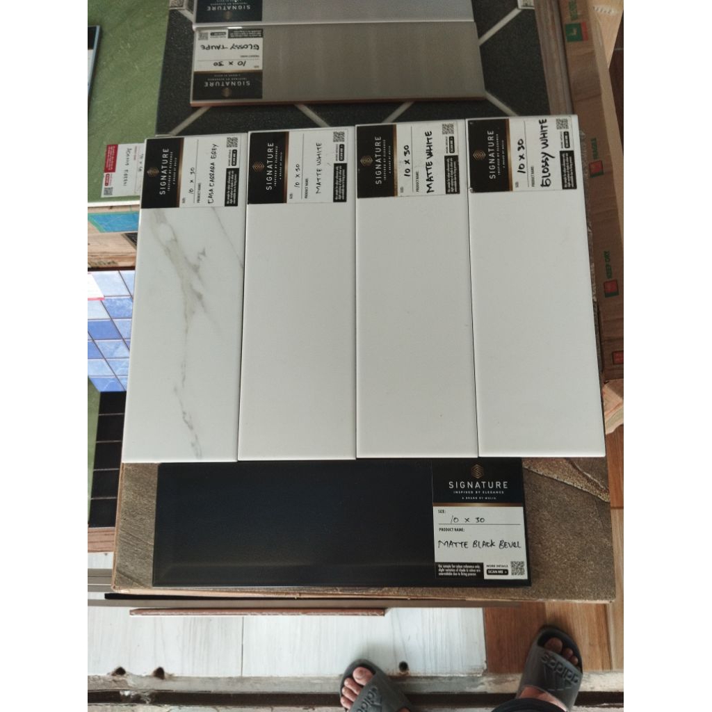 KERAMIK SUBWAY NON BAVEL 10x30 WHITE GLOSSY & MATTE