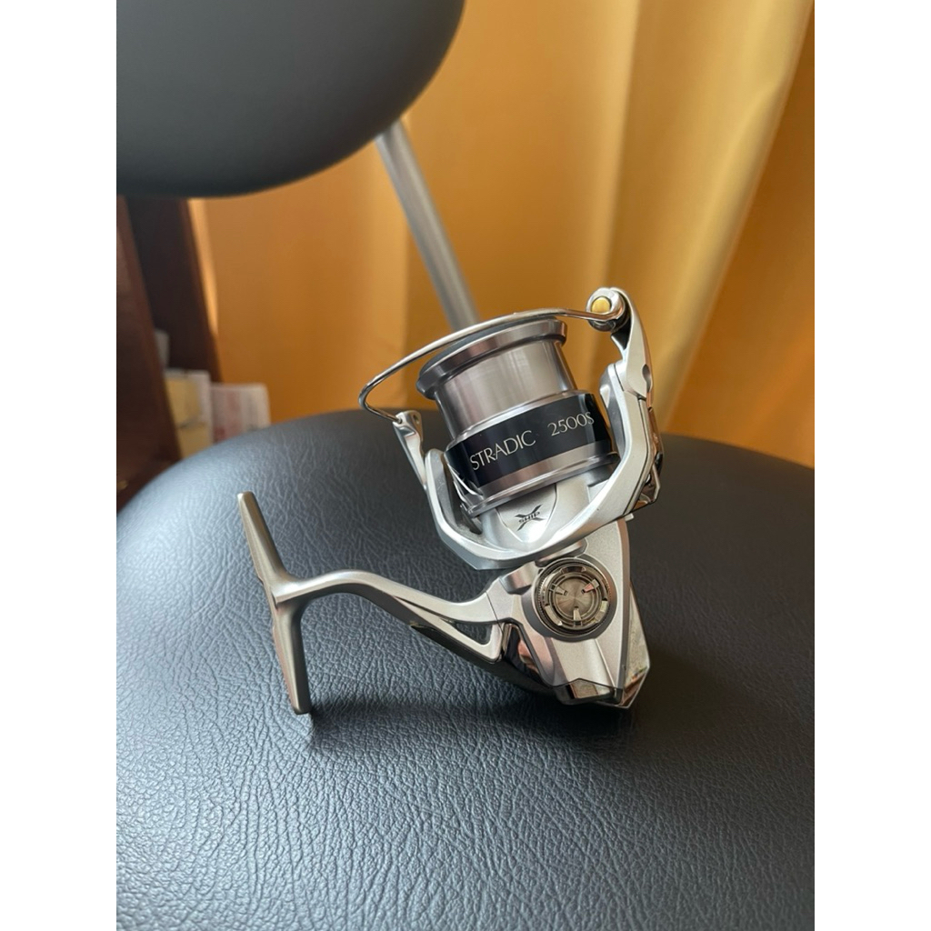 reel shimano stradic 2500s second