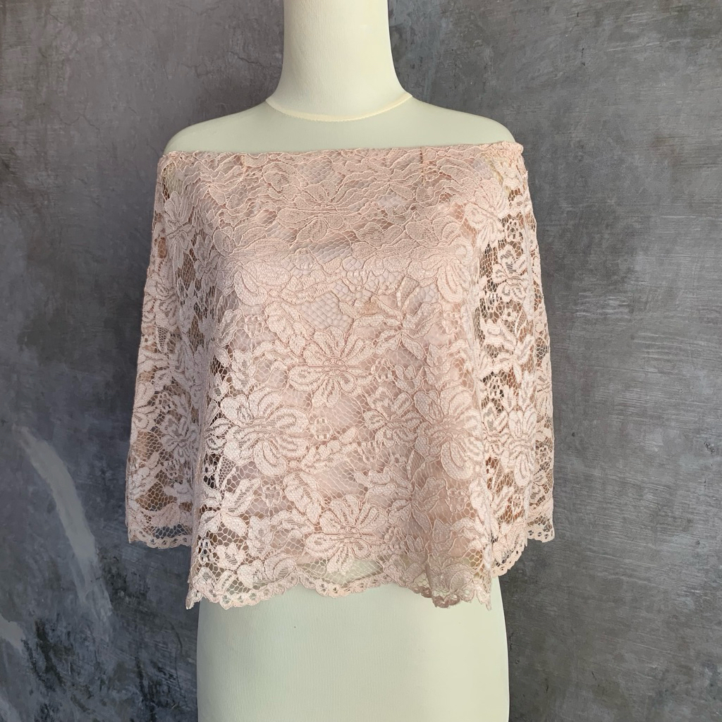 OFF SHOULDER LACE TOPS CREAM BROWN