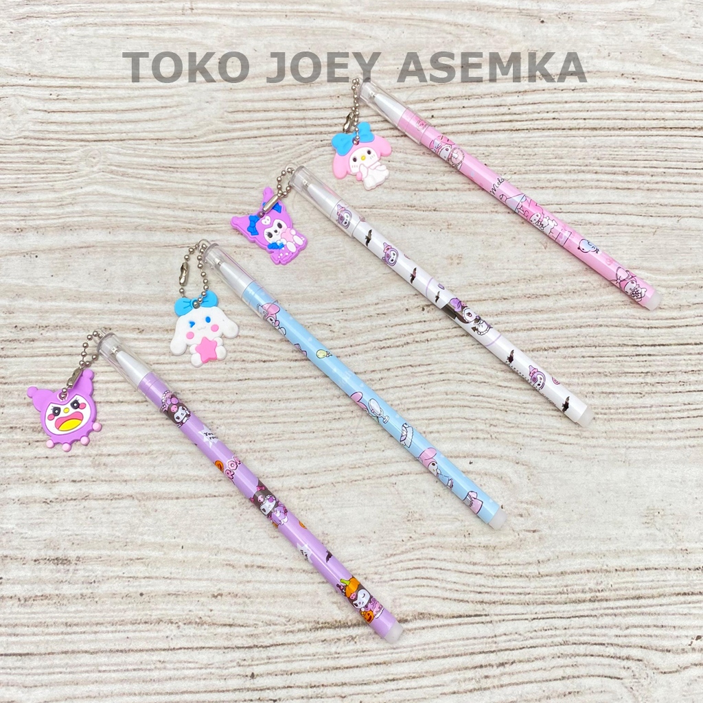 

PEN GANTUNGAN SANRIO KARET GEPENG CINAMOROLL KUROMI MELODY PENA BOLPEN PULPEN TINTA GEL