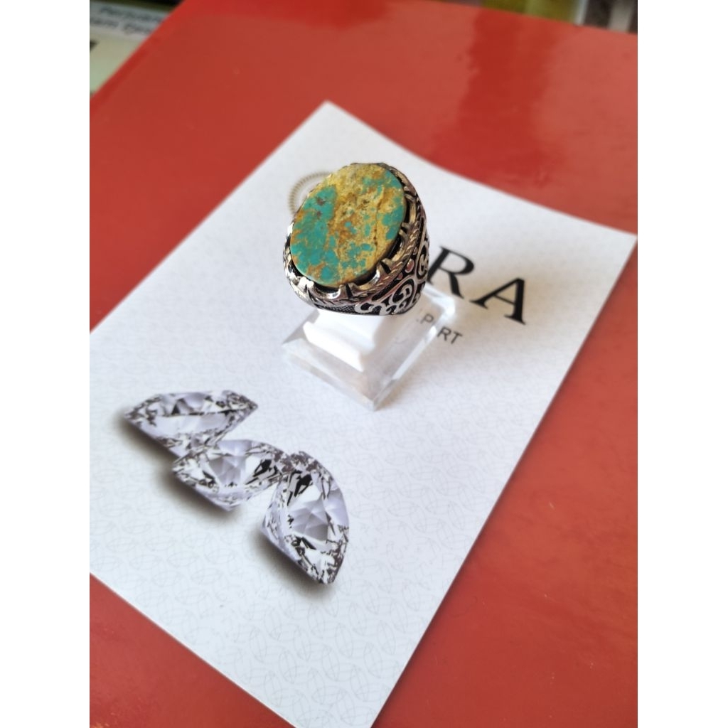 Batu Pirus Persia Urat emas